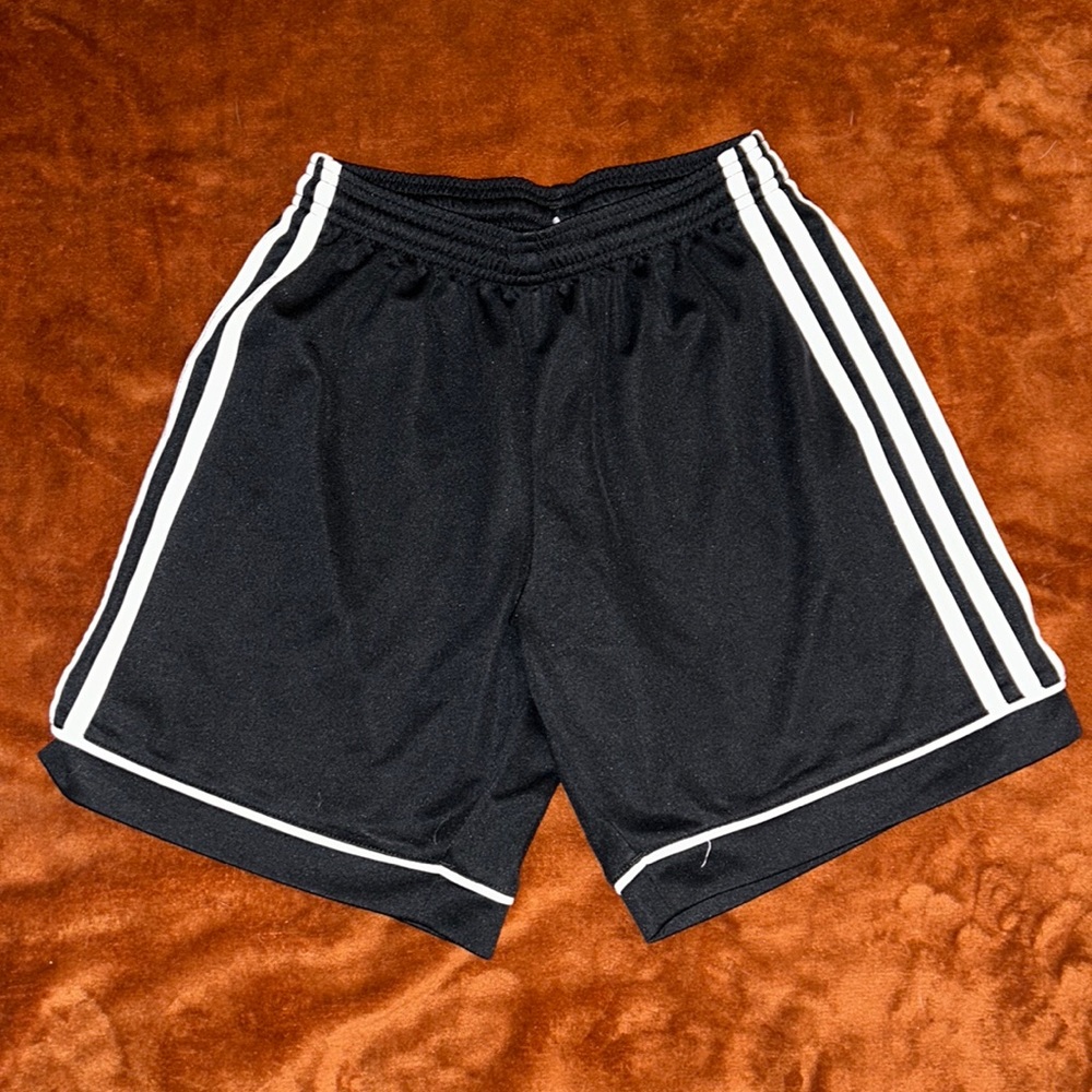 ⚽️ Boy’s Medium 11/12 Adidas Shorts